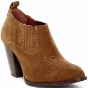 Frye Ilana Shootie Boots. Cashew. 8.5 M. NWT.